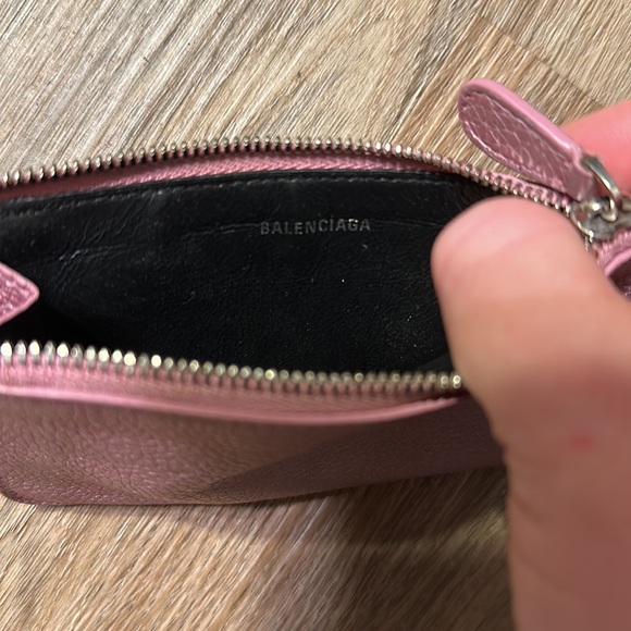 Balenciaga logo pink metallic zip card case minor flaw like rubbing pictured - Picture 5 of 9
